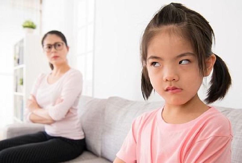 Kiểm tra con có bỏ học giữa chừng hay không giúp ngăn xấu