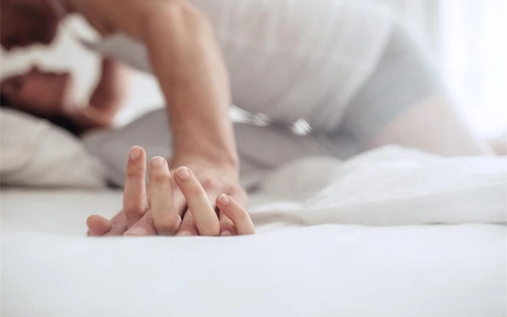 Phụ nữ ngoại tình sợ nhất điều gì